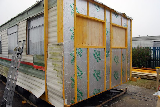 static caravan with insulation
