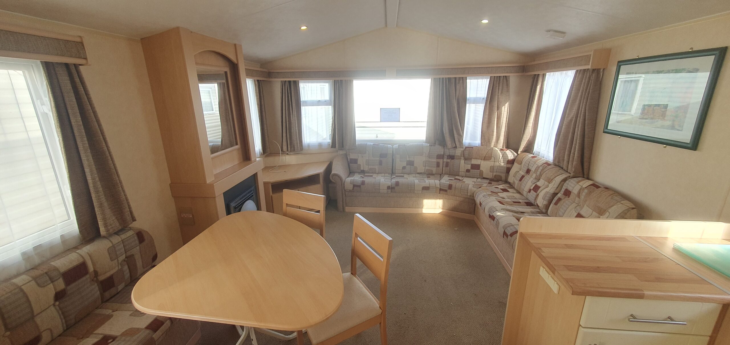 Willerby Richmond 2 bed Double Glazed Static Caravan - Image 3