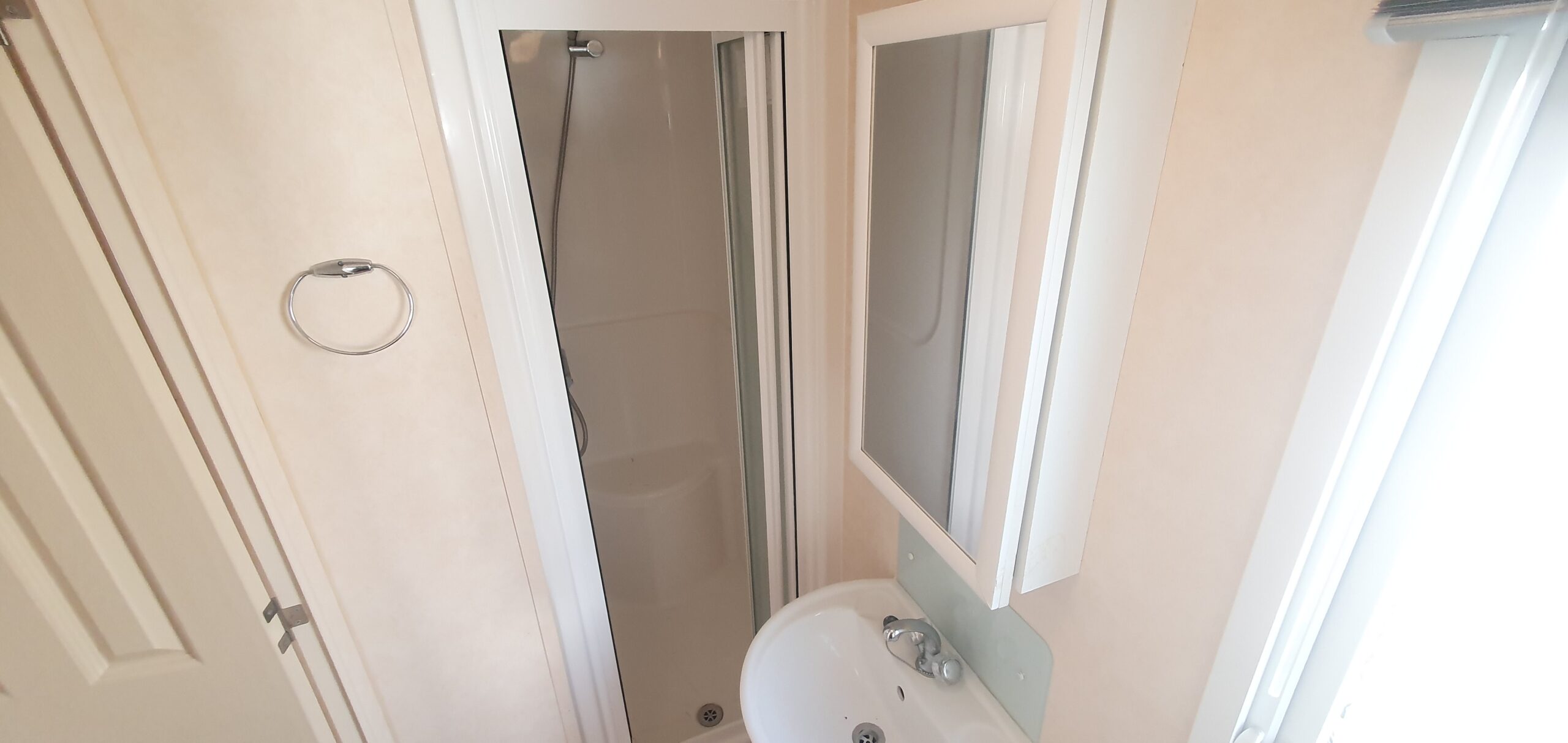 Willerby Richmond 2 bed Double Glazed Static Caravan - Image 8