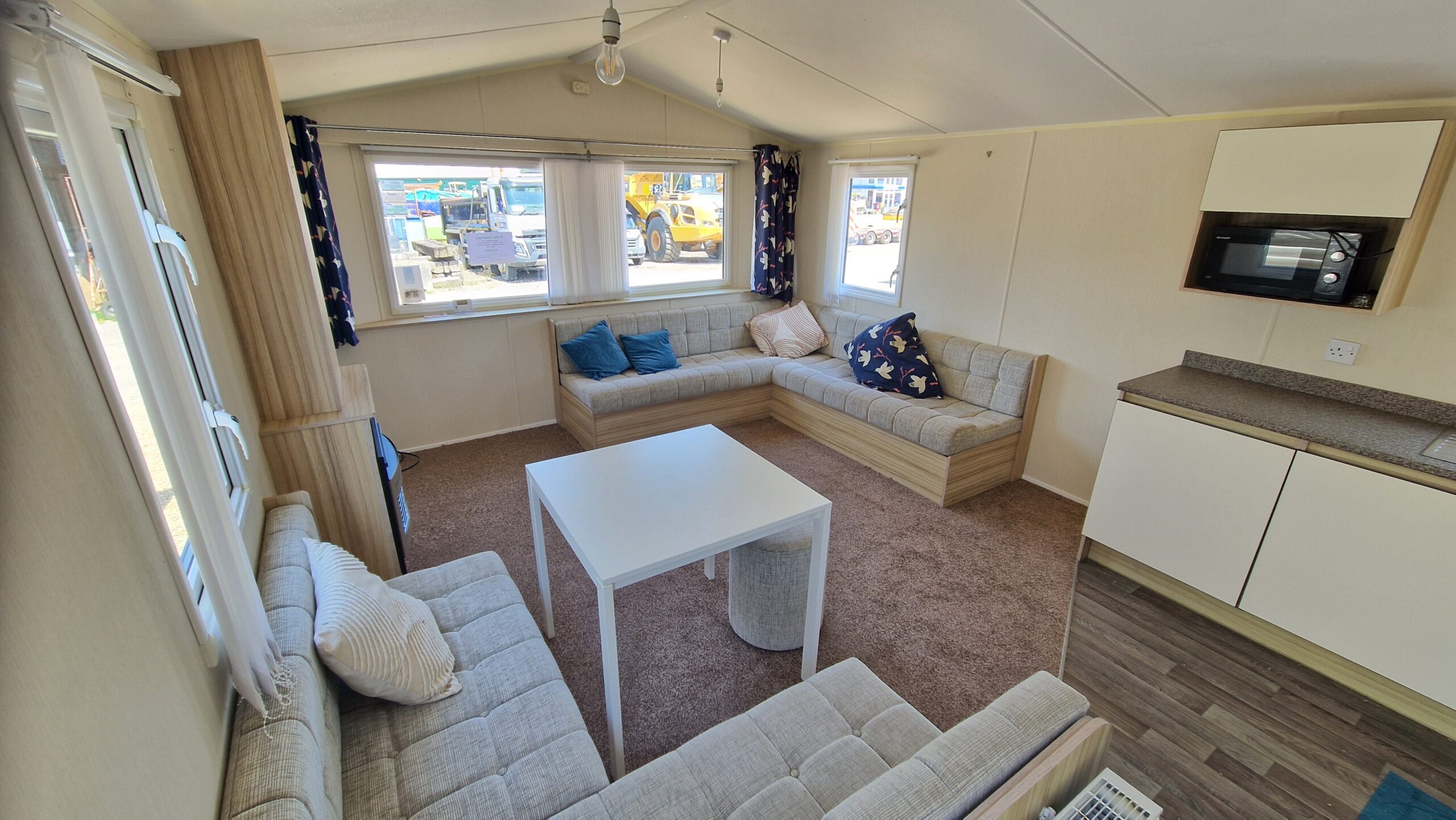 Willerby Mistral - 35x12ft 2 Bed | Static Caravan - Double Glazed & Central Heating - Image 8