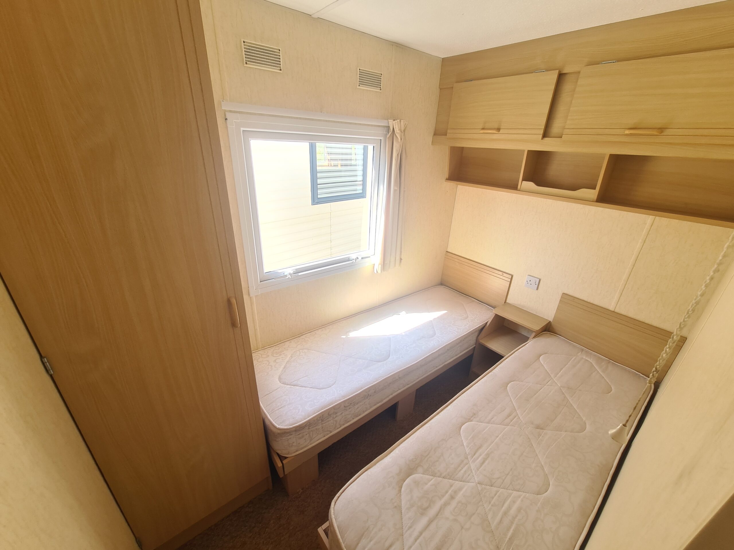 DELTA NORDSTAR 35x12ft - 2 bed - Image 6
