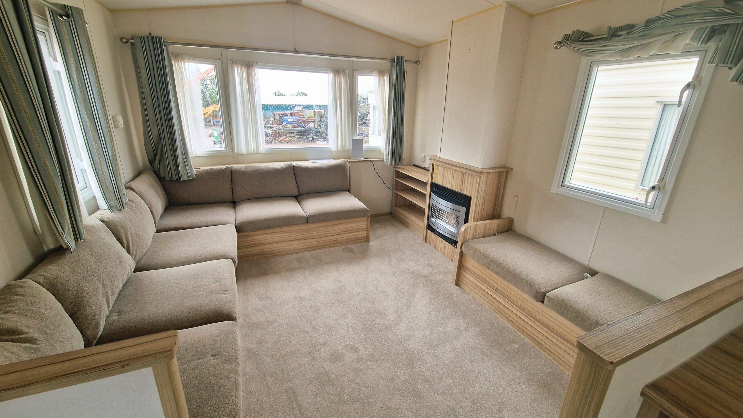 ABI Summer Breeze -10ft wide 3 bed | Winterised Double Glazed & Central Heated - Image 10