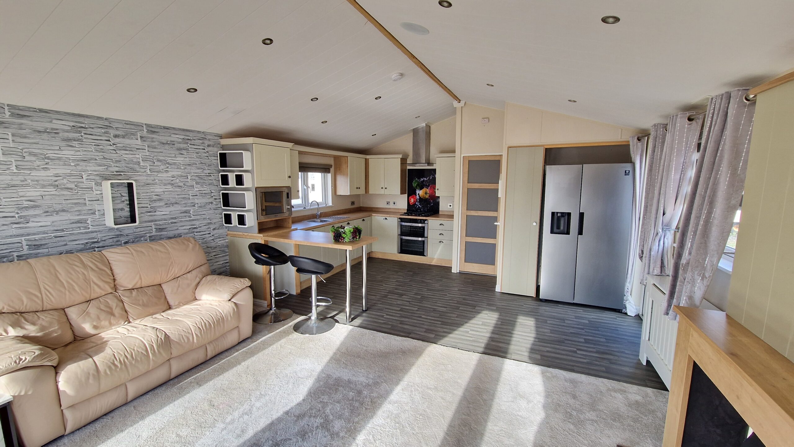 Willerby New England 42x20ft 2 Bed | Double Glazed & Central Heated - Image 12