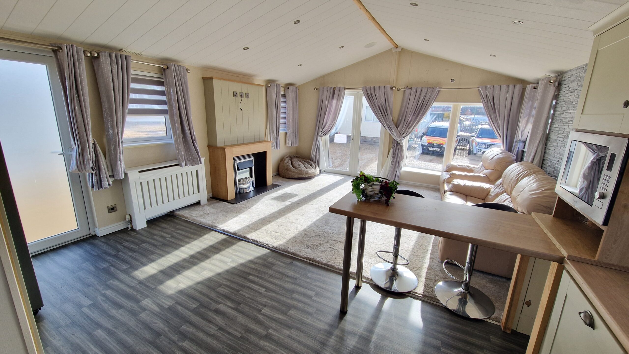 Willerby New England 42x20ft 2 Bed | Double Glazed & Central Heated - Image 10
