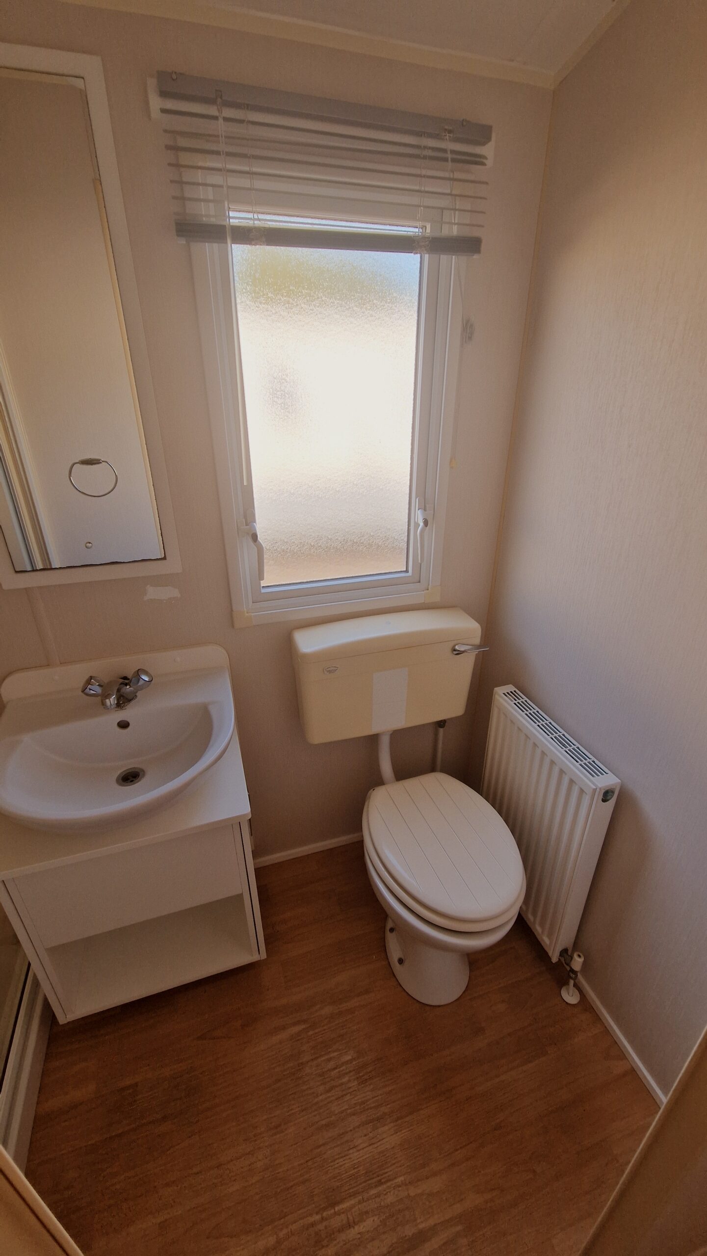 Willerby Caledonia - 36 x 12ft 2 bed | Double Glazed & Central Heated - Image 6