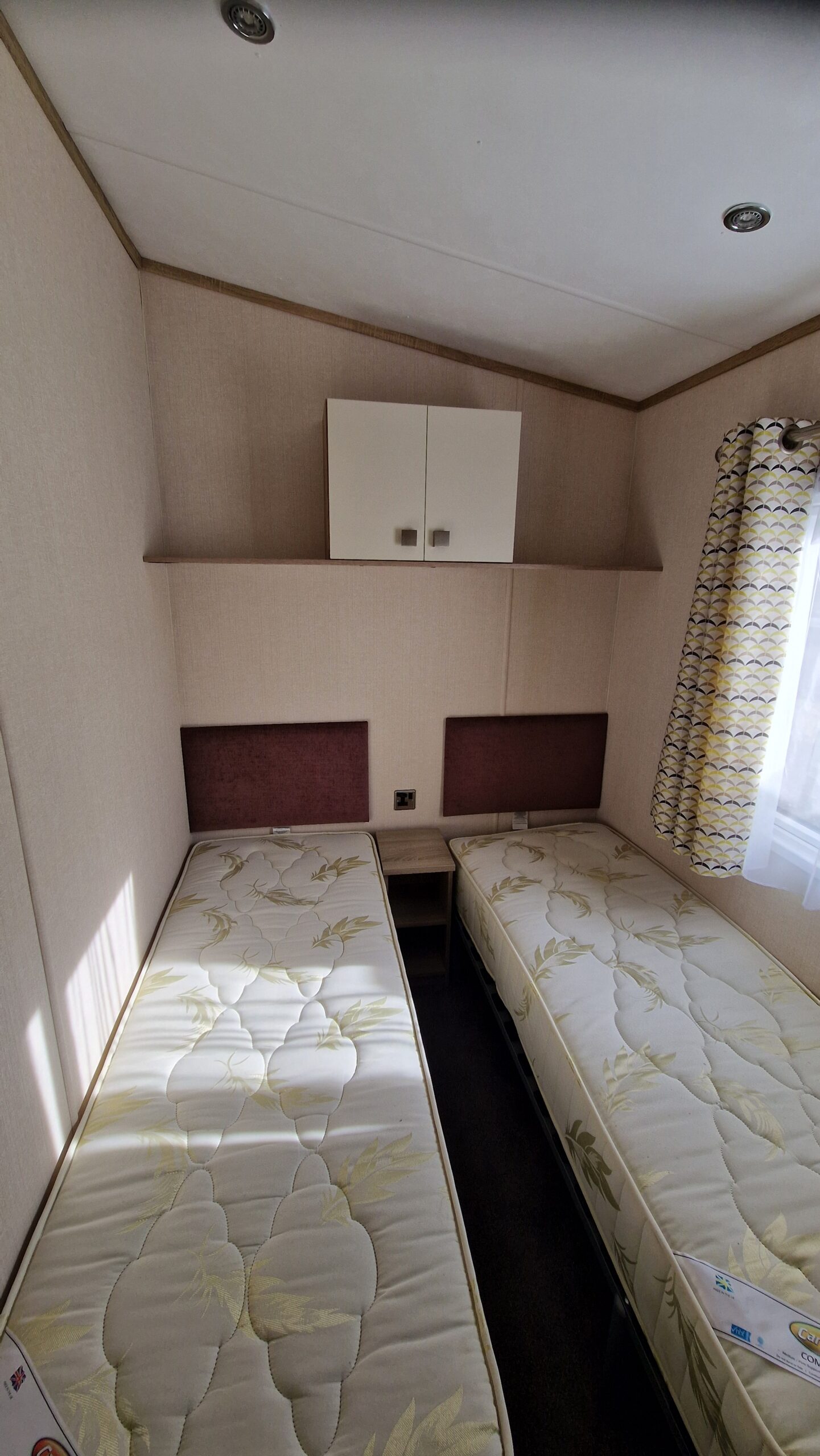 Carnaby Oakdale 37x12ft 2 Bed Double-Glazed Central Heated Static Caravan - Image 8