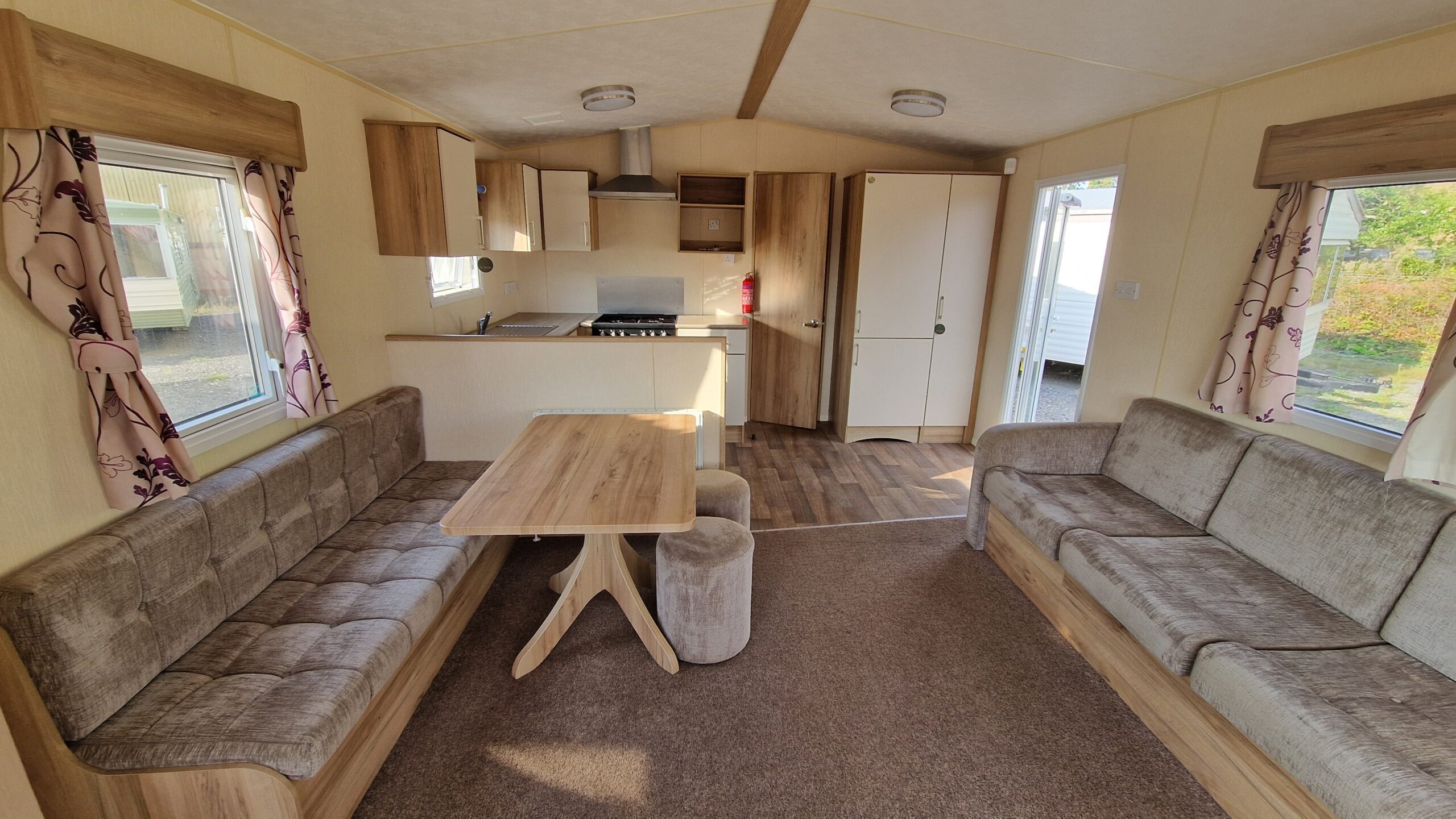 ABI Summer Breeze - 36 x 12ft 2 bed | Double Glazed & Central Heated - Image 3