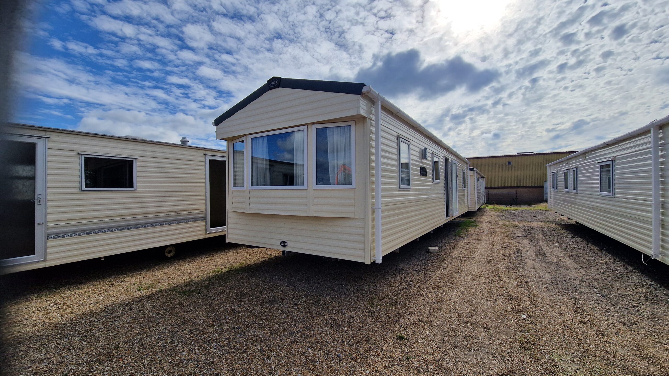ABI Summer Breeze -10ft wide 3 bed | Winterised Double Glazed & Central Heated - Image 2