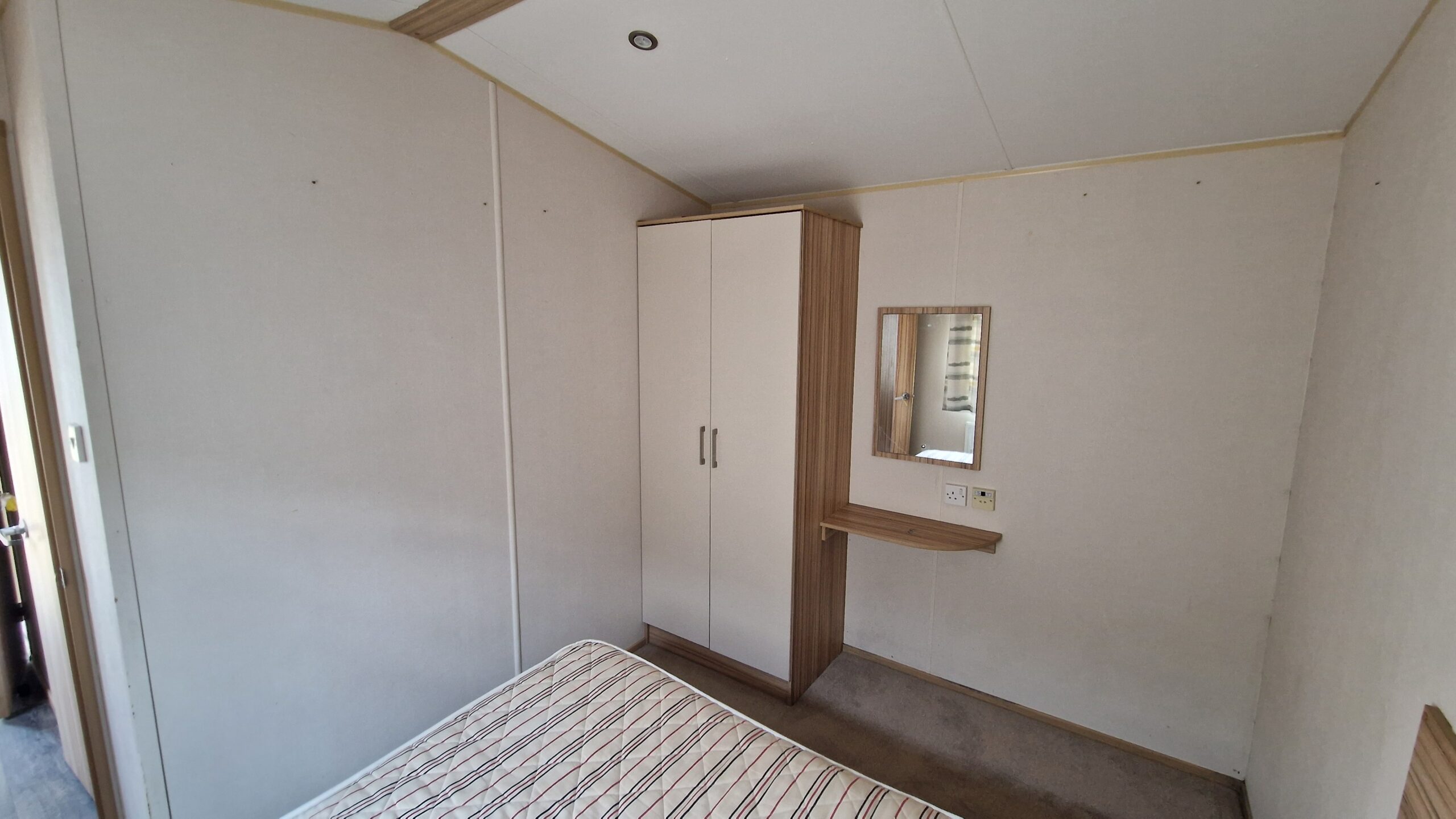 ABI Summer Breeze -10ft wide 3 bed | Winterised Double Glazed & Central Heated - Image 10