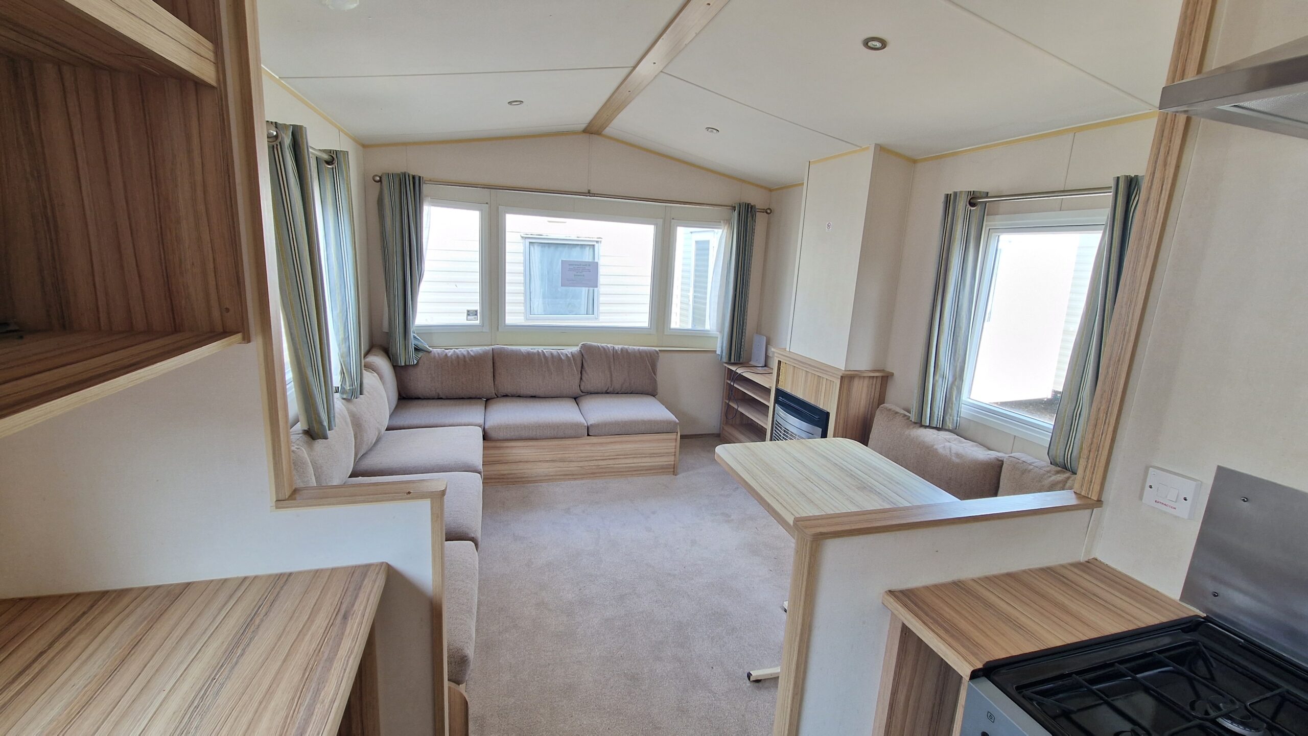 ABI Summer Breeze -10ft wide 3 bed | Winterised Double Glazed & Central Heated - Image 3