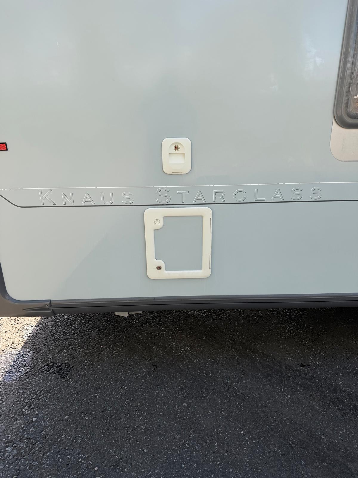 Knaus Starclass 21x6 Touring Caravan | 1 Bedroom - Image 13