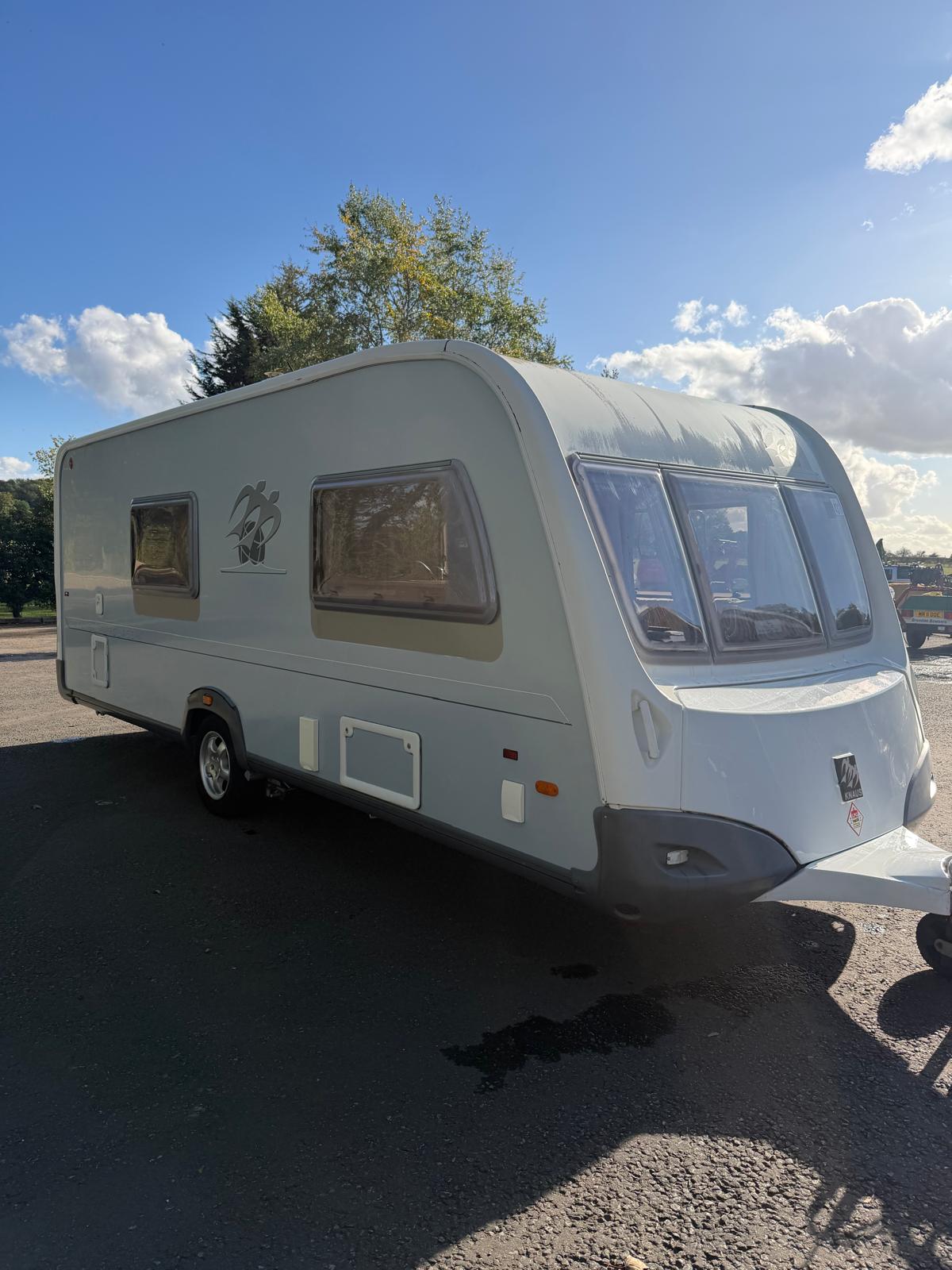 Knaus Starclass 21x6 Touring Caravan | 1 Bedroom - Image 2