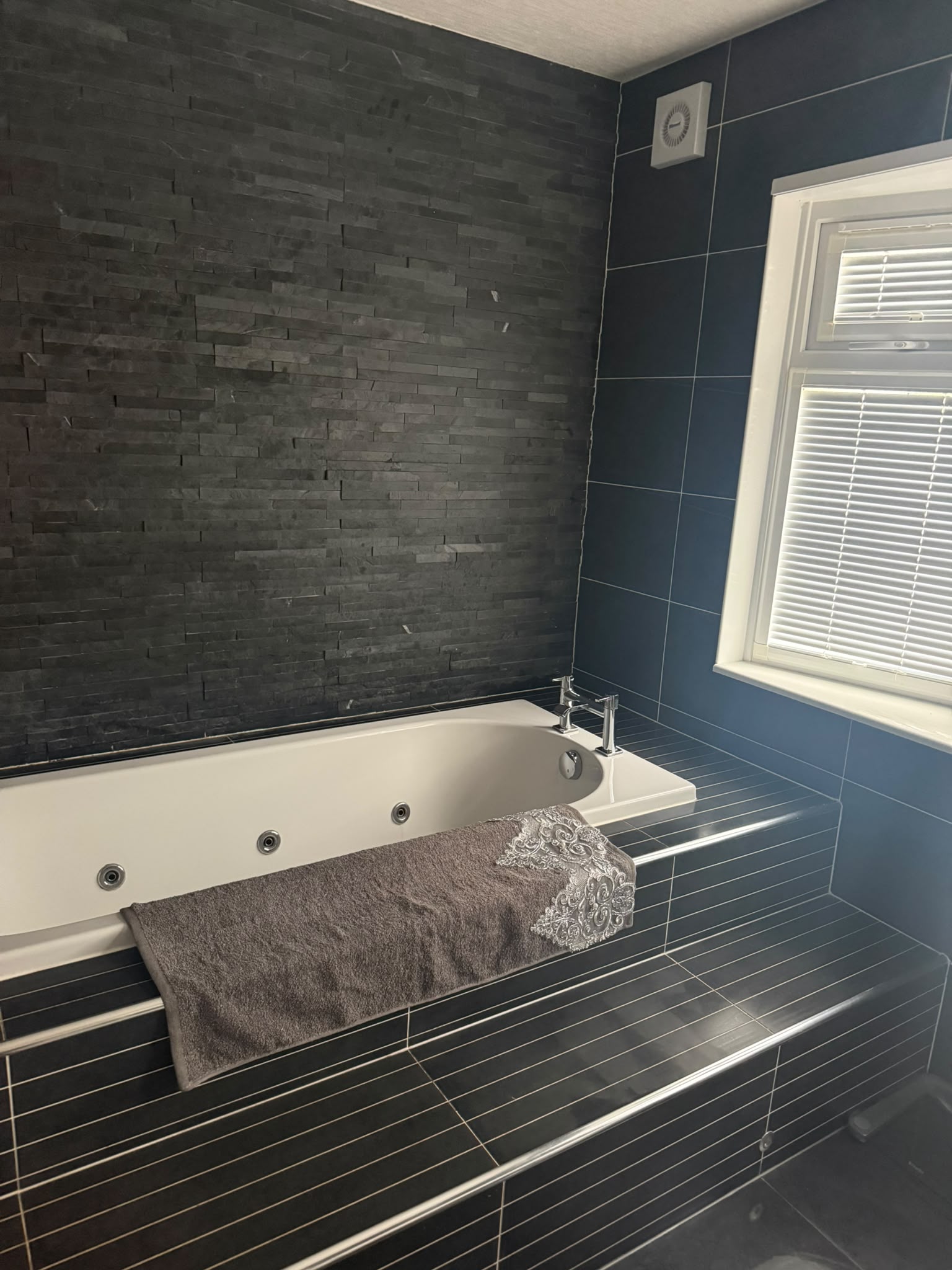 Stately Topaz 50x22ft 2 Bed | Residential Park Home - Image 8